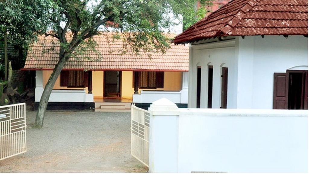 Wariyam Heritage Thrissur 外观 照片